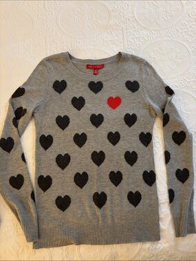 Saks Fifth Avenue Gray Crewneck Sweater with Black Hearts and Single Red Heart